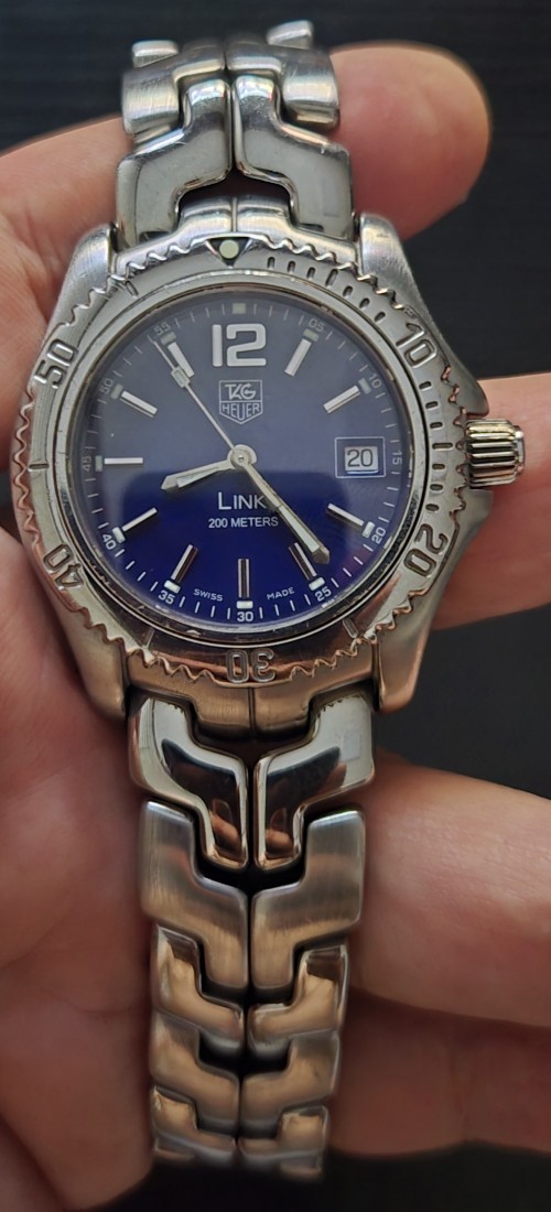 태그호이어 쿼츠 시계